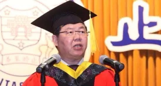 厦门大学校长 朱崇实