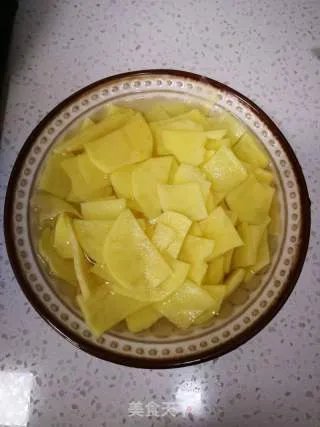 干锅土豆片