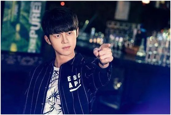 和谢娜同姓的艺人谢彬彬是何许人也，他有哪些个作品？