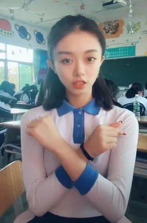 《抖音短视频》佛系少女手势舞怎么拍？佛系少女手势舞教学