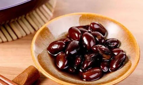 请问醋泡黑豆能养发生发黑发吗