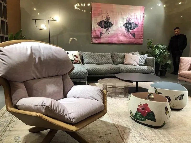 为什么很多人喜欢买自己负担不起的沙发？