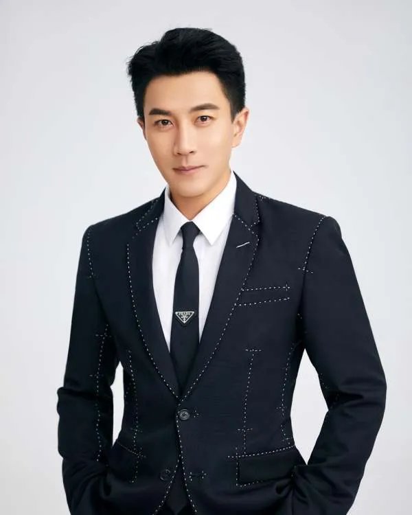 刘恺威接小糯米放学，媒体提及杨幂时，他是如何回答的？