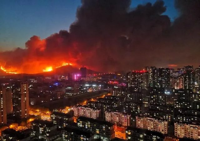 青岛开发区小珠山森林大火，你想和孩子怎么聊聊火灾？