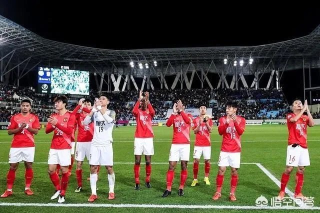 恒大和国安第2轮在亚冠赛场均遭争议判罚,李毅称:亚冠是不是该考虑启用VAR,你怎么看?