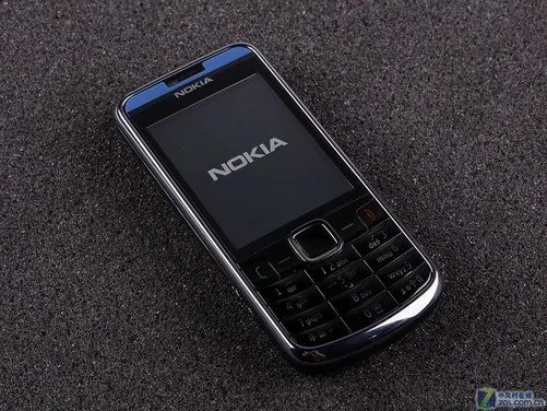 价格不高还实用 8款适合职场新人的手机