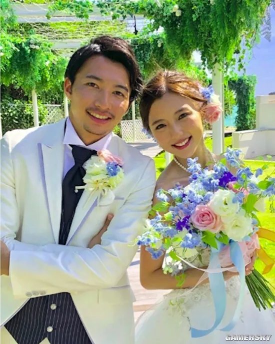 世界杯“大嫂团” 日本顶级清纯系美女真野惠里菜