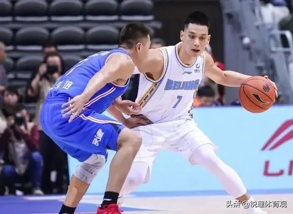 苏群表示：林书豪本人愿意被归化，但还需要家人同意。你认为最终林书豪会被归化吗？