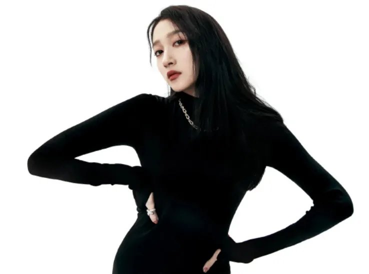 关晓彤接演小成本网剧《我就是这般女子》，是太过任性，还是资源太虐？