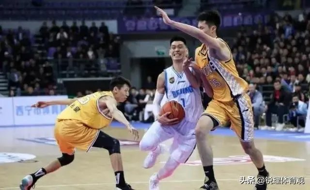 苏群表示：林书豪本人愿意被归化，但还需要家人同意。你认为最终林书豪会被归化吗？