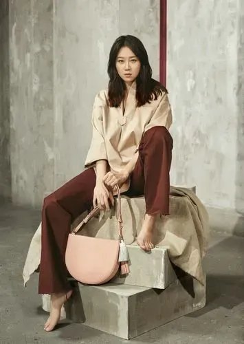 韩国演员孔孝真被称为“收视女王”，她曾出演过哪些经典的影视剧？