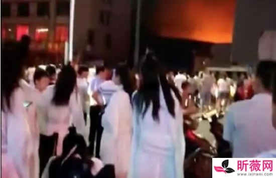 孟子义发文回应改妆争议 孟子义澄清陈情令片场失火说了什么