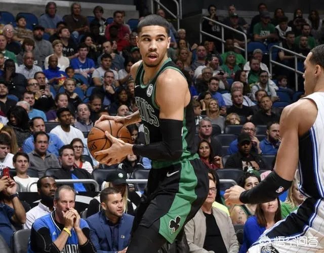 绿军错失绝杀，欧文质疑海沃德不把球给自己，替补席对喷，队友冷眼旁观，你怎么看？