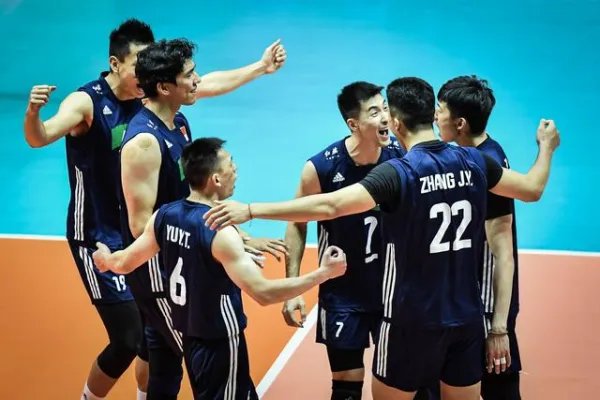 男排亚洲杯3-0完胜日本，这次时隔10年的冠军有多来之不易？