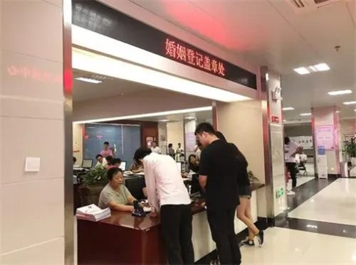 办结婚证需要什么证件 领结婚证要哪些流程