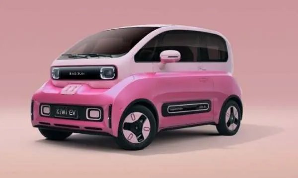 油价或迎年内“第五涨”，多个加油站爆满，你会考虑购买新能源车吗？