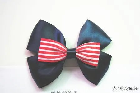 蝴蝶结发夹的做法？