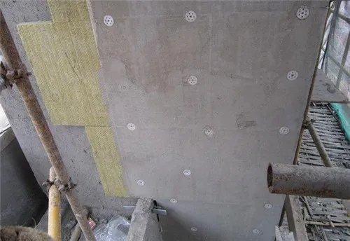 复合岩棉板和岩棉板的区别是什么