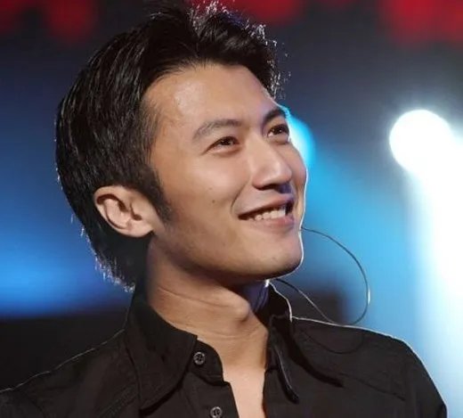 陈坤为什么很讨厌谢霆锋,因为什么事情引发的?