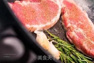 黑醋配香煎黑毛猪 Berkshire Pork Chop
