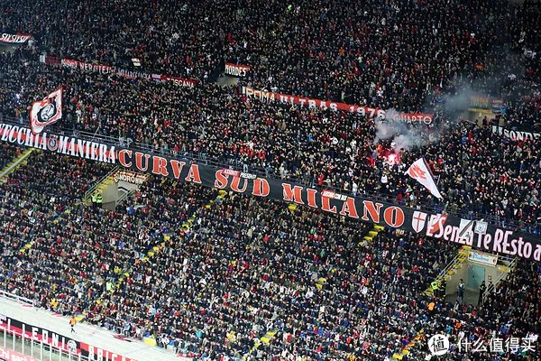 关于意大利旅行的那些事 篇二:AC米兰vs尤文图斯