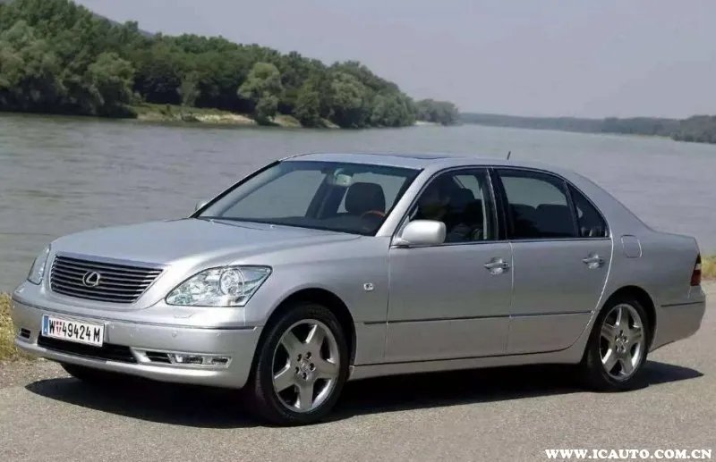 凌志和雷克萨斯有什么区别?凌志是雷克萨斯吗