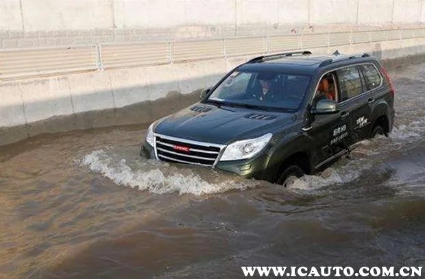 车涉水没熄火是不是就没事?汽车过涉水路段没熄火有事吗