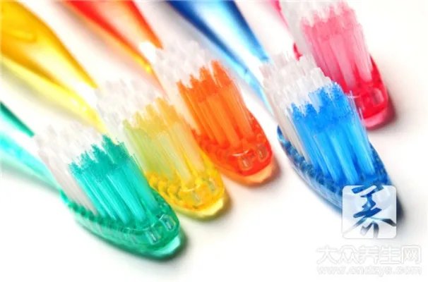 声波牙刷怎么用