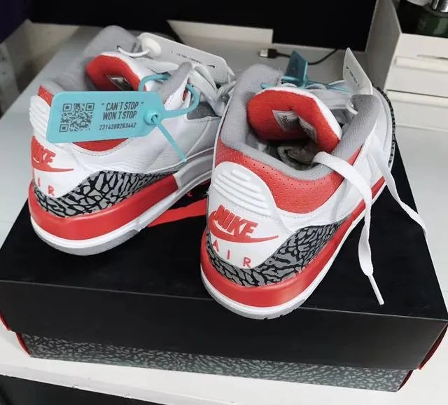 吉利帝豪GS2020款怎么更新高德地图？