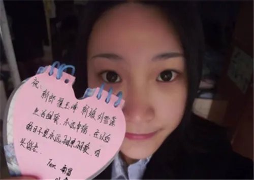 婚礼祝福视频说些什么 录视频祝贺这些你要学会