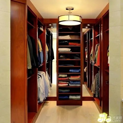 步入式衣柜款式  当下步入式衣柜流行款