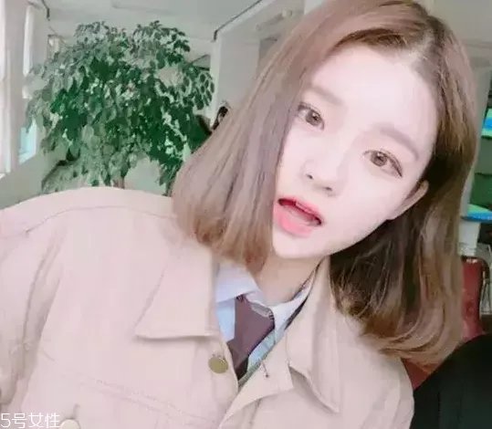 2022最流行的短发发型女图片 2022年春夏流行发型推荐