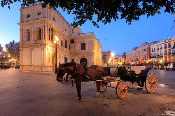 西班牙居留签证办理流程是什么？西班牙居留签证服务费要收多少？