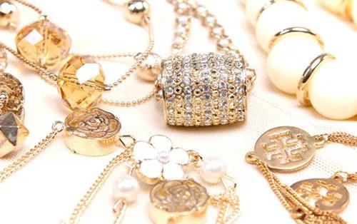 结婚纪念日送什么礼物  结婚纪念日礼物推荐