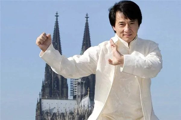 国庆大片那么多,为什么你一定要去影院看《急先锋》?