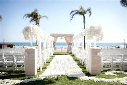 海边婚礼价格大概多少钱 2017婚礼平均价格