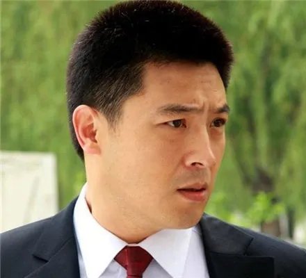 孙涛老婆李莉简历被扒 成功男人背后的女人