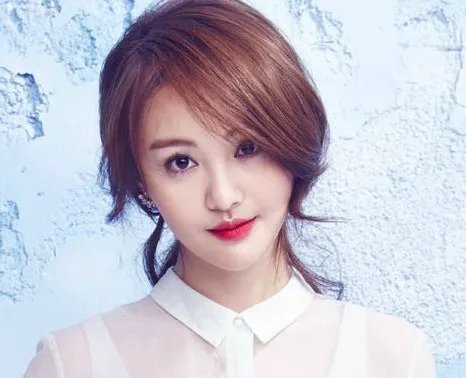 郑爽真实身高对比曝光 其身材比例令人羡慕