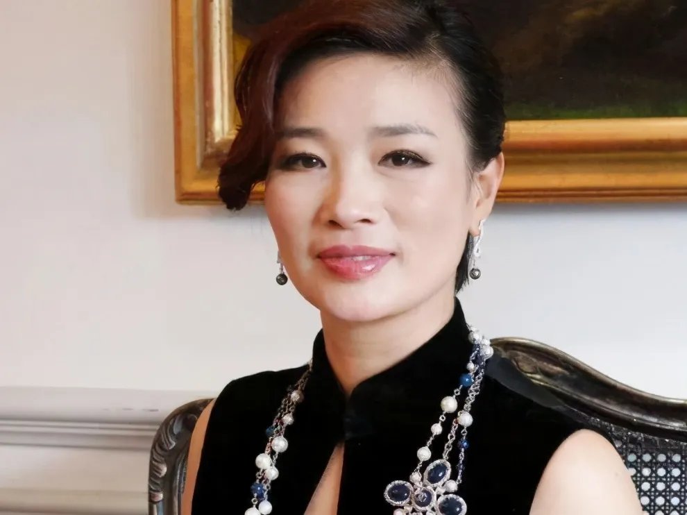 从司机变巨贪，前妻改嫁演员周立波，说的是哪个温州人？