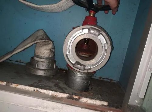 室内消火栓使用方法是什么