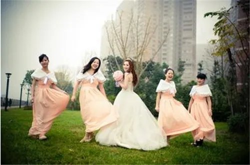 结婚可以没有伴郎伴娘吗 伴郎伴娘必须要未婚吗