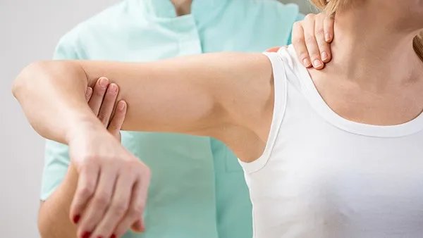 藿香正气水的功效是什么？藿香正气水有哪些常见用途？