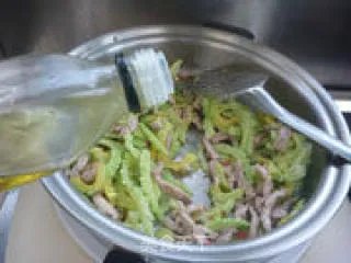 苦瓜炒肉