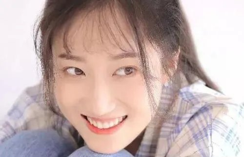 女生问为什么怎么回复 女孩问你为什么每天找我聊天