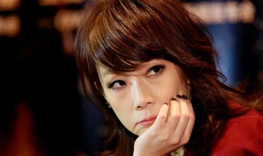 如果全世界我都可以放弃，是什么歌里的歌词！