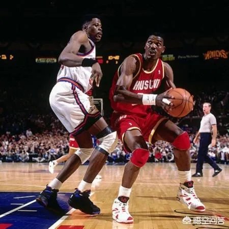 哈基姆·奥拉朱旺打球有什么特点吗？