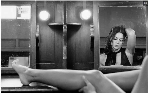 莫妮卡贝鲁奇私密大尺度美艳照片曝光！珍贵历史照片