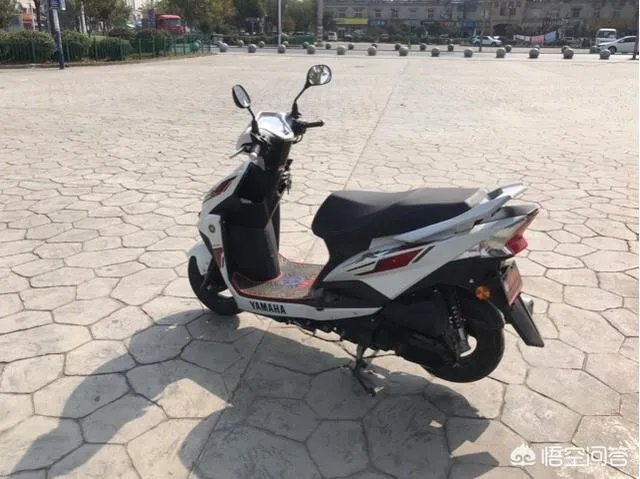 雅马哈125摩托车价格多少？