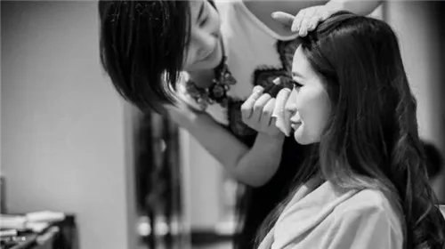 婚礼跟妆价格一般多少钱 婚礼跟妆有哪些形式