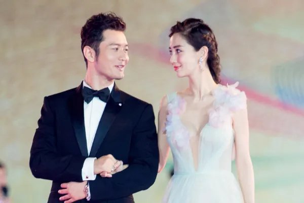 黄晓明为什么离婚